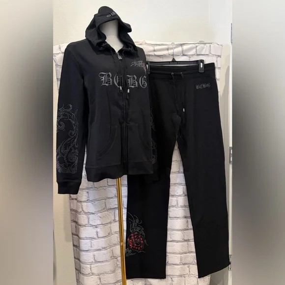 BCBG Maxazria:XL Black Hoodie and Pants Set with Red Accents 95% Cotton Pockets - Picture 16 of 16